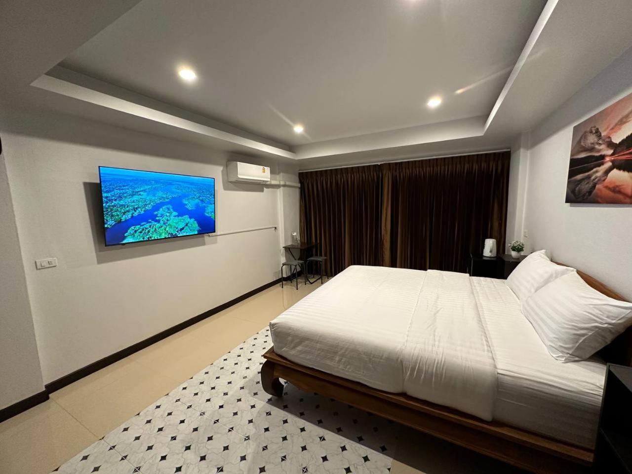 Chris Jay @ Cnx Apartment เชียงใหม่ ภายนอก รูปภาพ